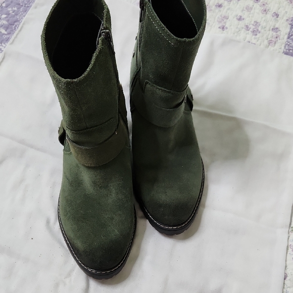 Naturalizer Green Suede Heeled Boots - Picture 6 of 14